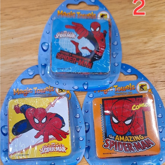 Different Marvel Heroes Magic Pop Up Towel Wash Cloths - Picture 2 of 5